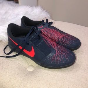 Nike Play Sneaker Navy Blue And Orange Size 5